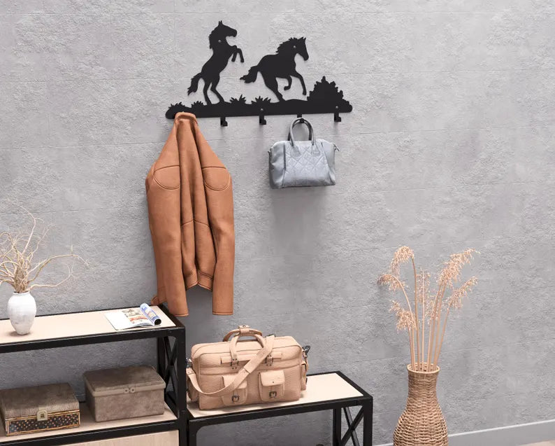 Metalowy Wieszak Ścienny „Horses”